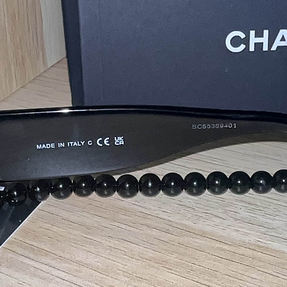 CHANEL Acetate Rectangle 5488 Black Sunglasses (Pre-Owned) - Picture 3 of 5